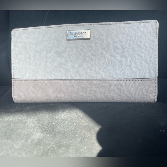 Kate Spade ♠️ Beautiful Netural Color Wallet - Picture 14 of 15